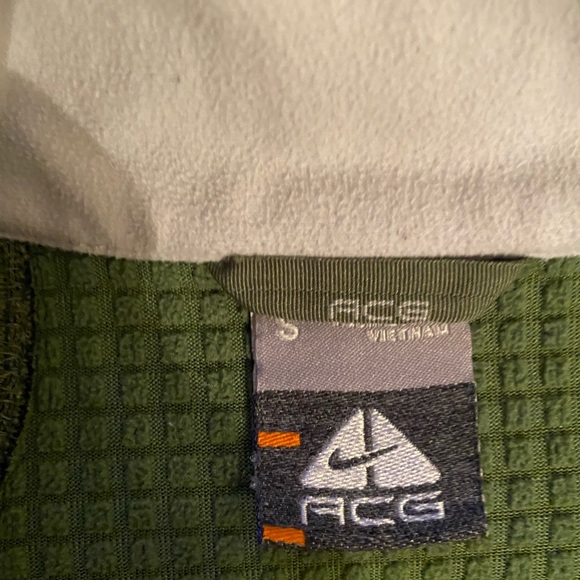 Nike Jacket - Picture 2 of 2